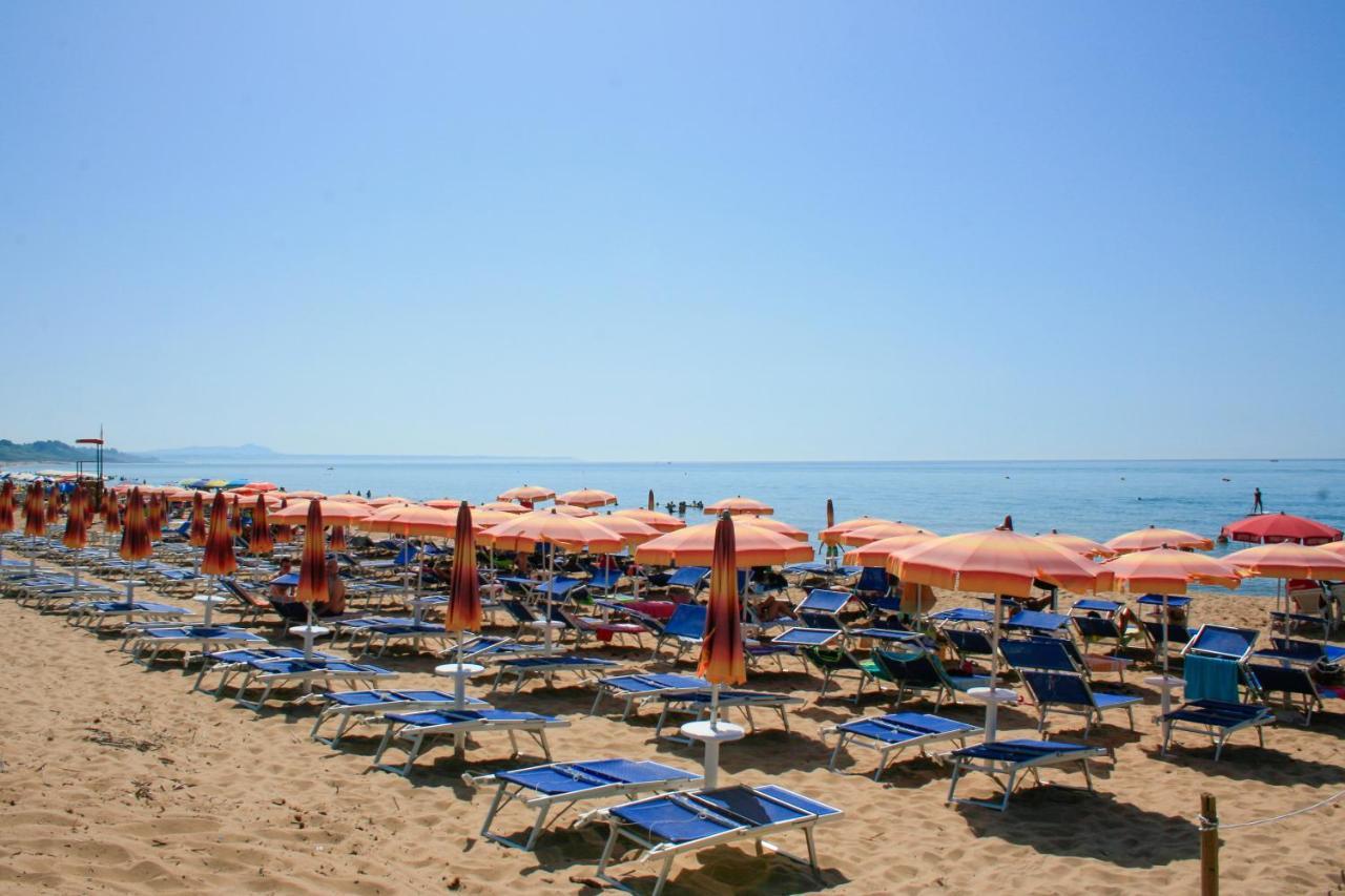 Hotel Zeta Club Selinunte Marinella di Selinunte Zewnętrze zdjęcie